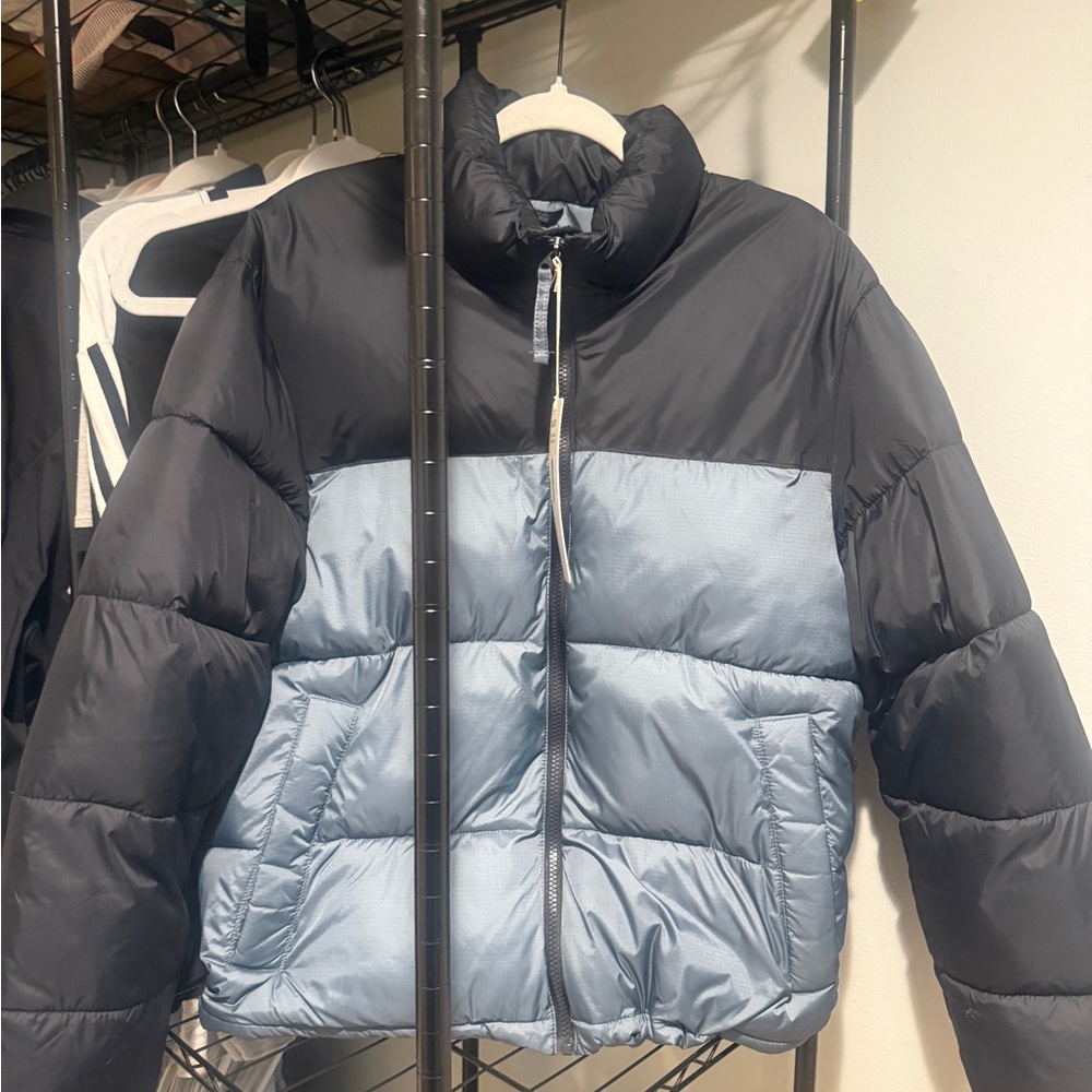 Hollister Black and Light Blue Puffer Jacket